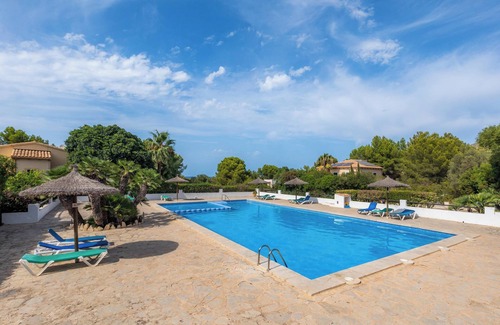 Betlem de Marina House | Holiday Home Garballo with Garden, Terrace, A/C, Wi-Fi & Shared Pool