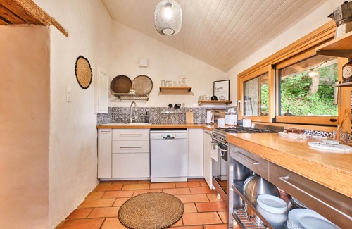 Quaix-en-Chartreuse House | Holiday Home 'L'atelier M' with Mountain View, Private Terrace and Private Garden