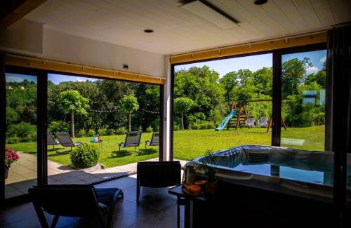 Grabrovnik House | Holiday Home AdaliA Private Wellness Nature View & Wine Region Medjimurje