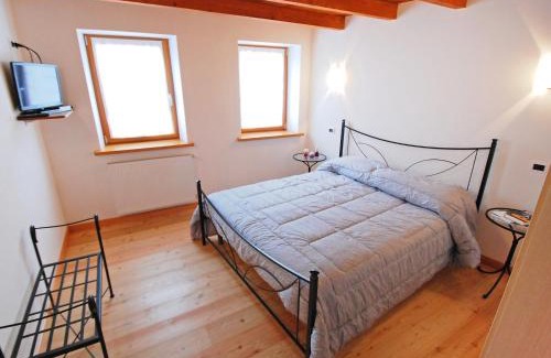 Barcis House | Holiday Home Albergo Diffuso - Cjasa Ressa by Interhome