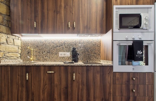 San Justo House | Holiday Home 'Alcobilla Lake' with Mountain View, Shared Garden and Balcony