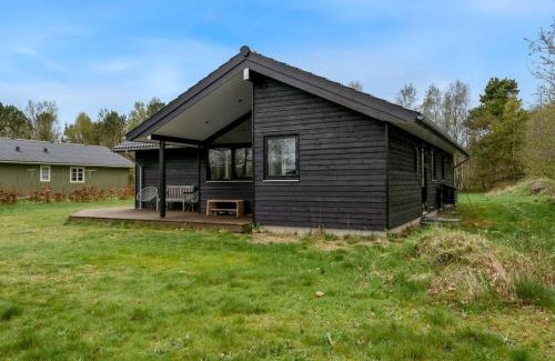 Hou House | Holiday Home Angelie - from the sea by Interhome