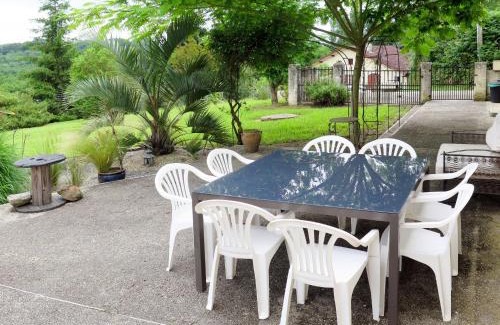 Nassiet House | Holiday Home Aucéloun by Interhome