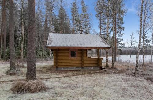 Hankasalmi House | Holiday Home Aurinkoniemi by Interhome