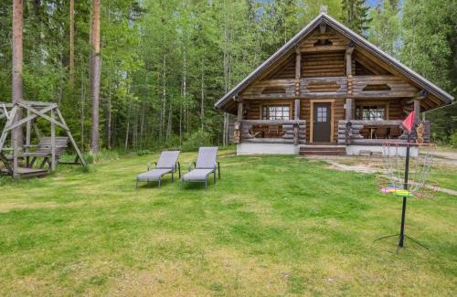 Hankasalmi House | Holiday Home Aurinkoniemi by Interhome