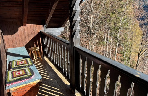 Ferlach House | Holiday Home 'Berghaus Auf 1200m Höhe' with Mountain View, Shared Terrace and Wi-Fi