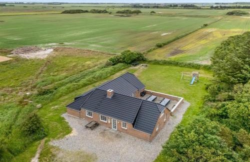 Lodbjerg Hede House | Holiday Home Botmar - 1-5km from the sea by Interhome
