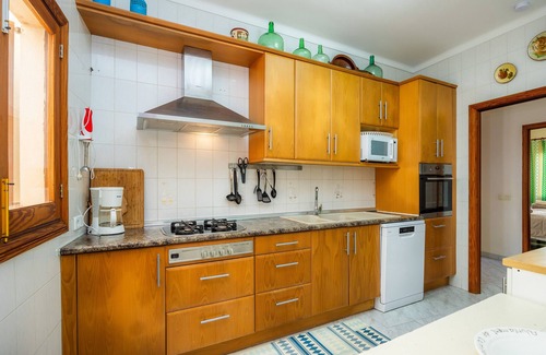 Sa Rapita House | Holiday Home 'Ca Na Clar' with Sea View, Wi-Fi and Air Conditioning