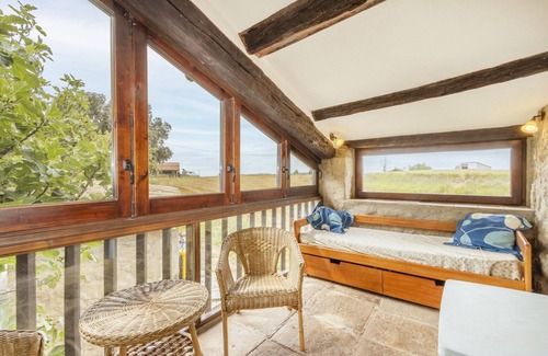 Casserres House | Holiday Home 'Cal Camp Llarg' with Mountain View, Private Pool and Wi-Fi