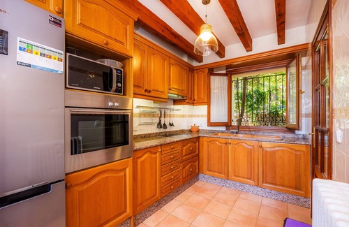 Valldemossa House | Holiday Home 'Camila' with Private Pool, Wi-Fi and Air Conditioning