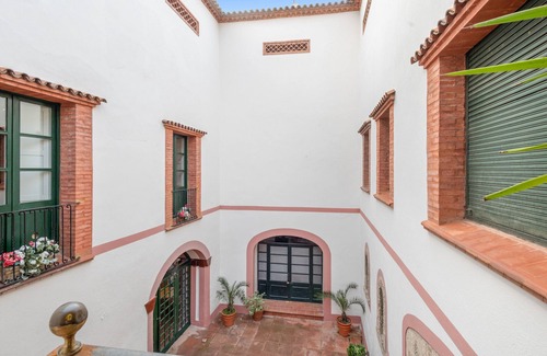 Capellades House | Holiday Home "Can Lluís" with Mountain View, Pool, Garden & Wi-Fi