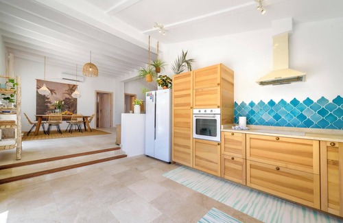 Portol House | Holiday Home Can Torres with Wi-Fi, Garden, Pool & Terrace