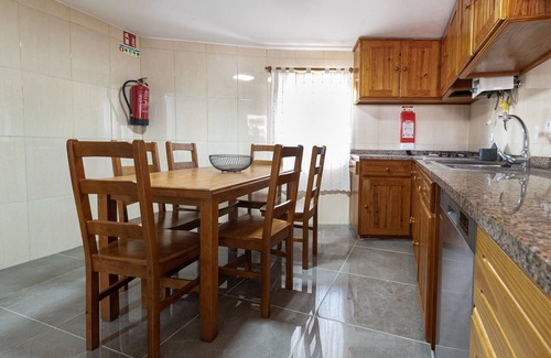 Murtosa House | Holiday Home 'Casa Das Laranjas' with Private Pool and Private Terrace