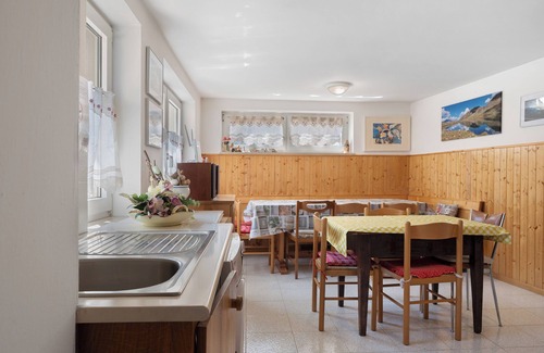 Fontana Nuova-Bevia House | Holiday Home 'Casa della Rosina' with Mountain View