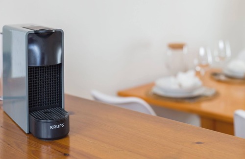 Vergel House | Holiday Home 'Casa Marítima' with Private Terrace, Wi-Fi and Air Conditioning