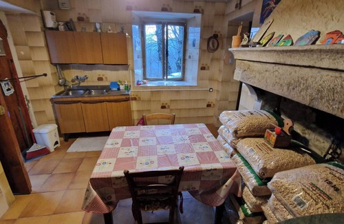 Riolunato House | Holiday Home "Casetta Immersa nella Natura" with Mountain View & Private Garden