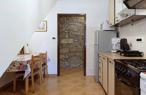 Grabri House | Holiday Home Eda - Three Bedroom Holiday Home with Pool