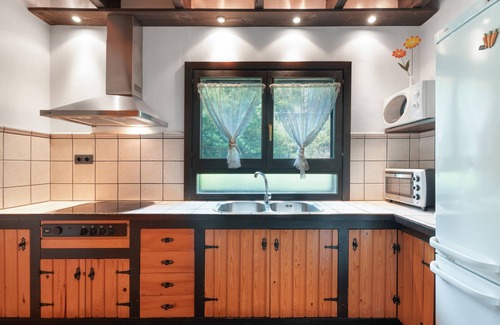 Palo House | Holiday Home 'El Olivar' with Mountain View, Wi-Fi and Air Conditioning