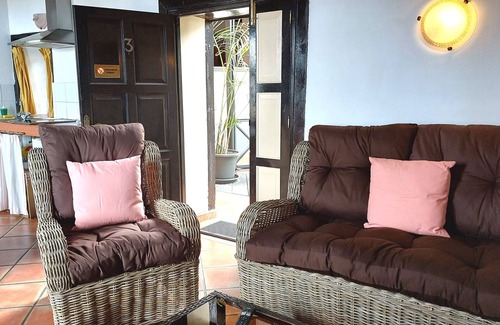 El Guincho Apartment | Holiday home in English style with sea view