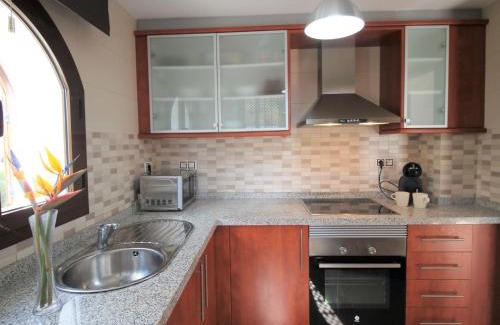 Polop House | Holiday Home Flor de Ponoig by Interhome