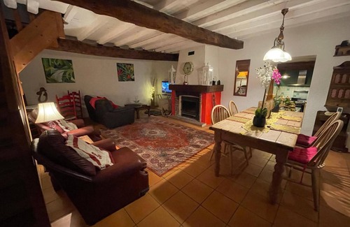 Villarzel-du-Razes House | Holiday Home 'L'ancienne Forge' with Private Pool, Private Terrace and Wi-Fi