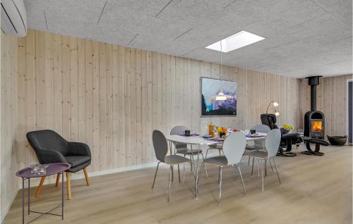 Blavand Strand House | Holiday Home Fyrgården Blåvand