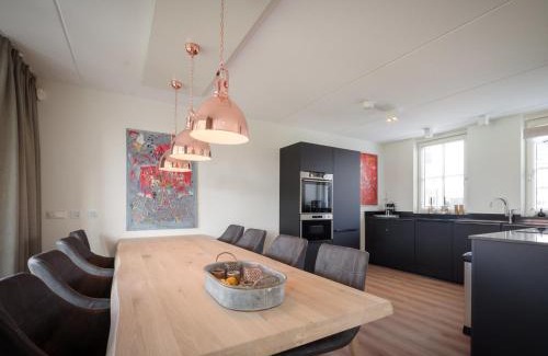 Colijnsplaat House | Holiday Home Ganuenta-1 by Interhome