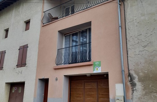 Vaux-en-Bugey House | Holiday Home 'Gite Des Cotes Bis' with Private Terrace, Balcony and Wi-Fi