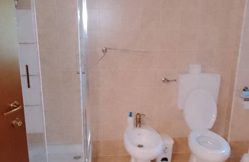 Loiano House | Holiday Home 'Gnazzano Home' with Mountain View, Wi-Fi and Air Conditioning