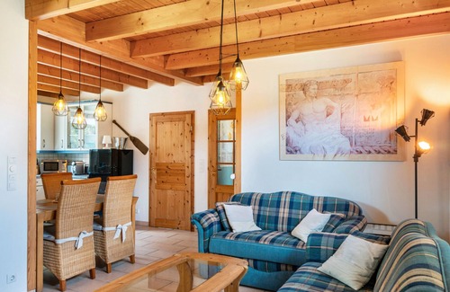 Steinbild House | Holiday Home 'Hafenblick' with Private Terrace, Private Garden and Wi-Fi