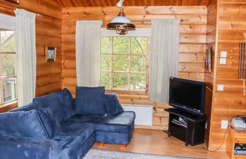 Kehys-Kainuu House | Holiday Home Hallanhelmi a paritalo by Interhome