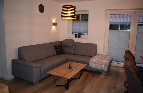 Geeste House | Holiday Home 'Hanni' with Sauna, Garden and Wi-Fi