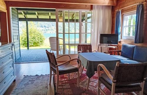 Landskron House | Holiday Home Haus direkt am Ossiacher See by Interhome