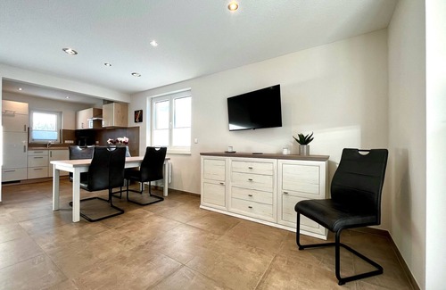 Hasselfelde House | Holiday Home 'Haus Leni' with Private Terrace, Private Garden and Wi-Fi