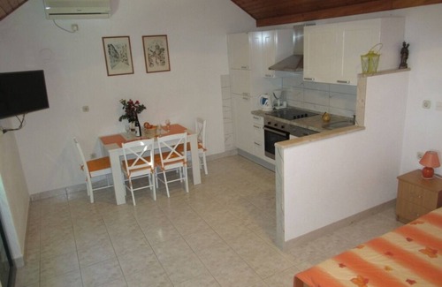 Bol House | Holiday Home in Bol with Seaview, Terrace, Air condition, WIFI (3543-1)