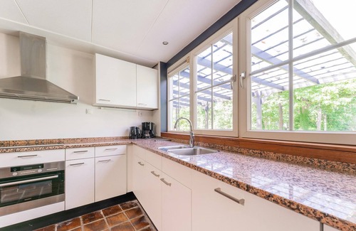 Lochem House | Holiday Home in Gelderland near Den Bramel