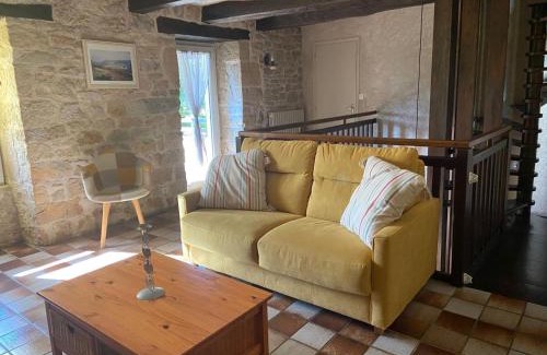 Muret-le-Chateau House | Holiday Home in Muret near Château Colombier