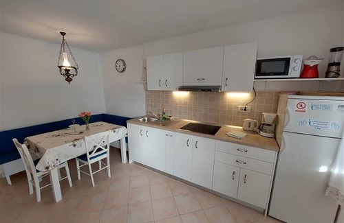 Miholascica Ski Chalet | Holiday Home in Miholaščica with Terrace, Air condition, WIFI (66-1)