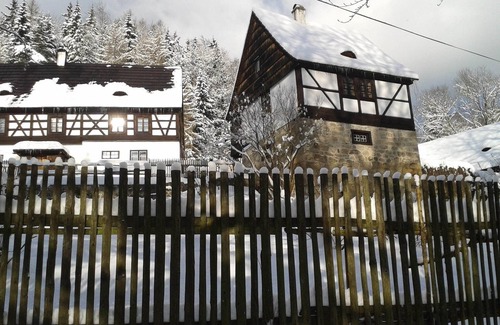 Nejdek House | Holiday Home in Nejdek in West-Bohemia with garden