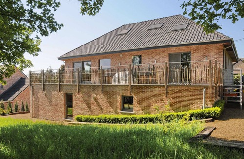 Somme-Leuze House | Holiday Home in Noiseux With Family Amenities