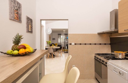 Prodol House | Holiday Home in Prodol with Private Pool