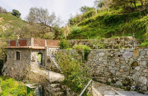 Gaggi House | Holiday Home in Sicily with Pool & Views