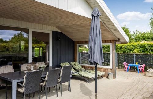 Hejlsminde Strand House | Holiday Home Irlin - 850m from the sea by Interhome