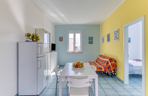 Marina di Novaglie House | Holiday Home 'Il Carrubo Silene' with Private Terrace and Balcony