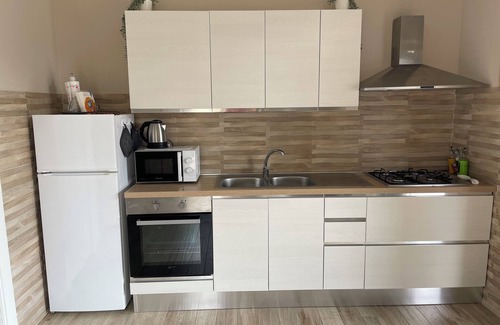 Trevignano Romano Villa | Holiday Home "Lago Blu": on Lake Bracciano for groups, families and pets.