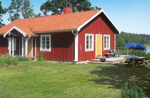 Valdemarsvik Municipality House | Holiday Home Järnemåla Undantaget by Interhome