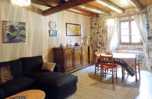 Saint-Julien-d'Ance House | Holiday Home Le Haut d'Ancette by Interhome