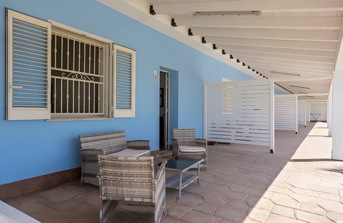 Mazara del Vallo Apartment | Holiday Home 'La Perla Di Mare - Giada' with Shared Pool, Wi-Fi and Air Conditioning