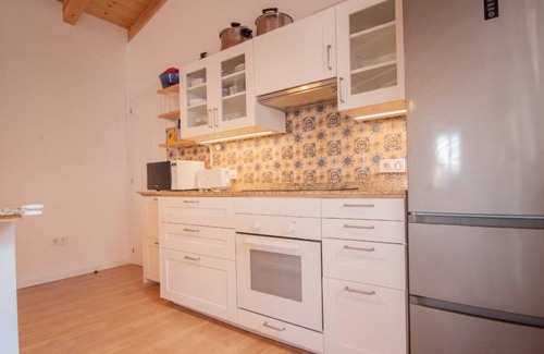 Cerezo de Abajo House | Holiday Home 'La Casa Del Maestro' with Mountain Views, Private Pool and Wi-Fi