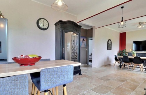 Orgnac-l'Aven House | Holiday Home 'La Forestière' with Balcony and Wi-Fi